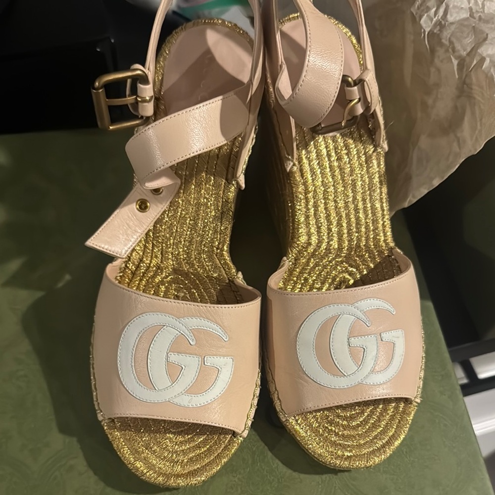 Gucci Cream and Gold Espadrille Sandals with Ankle Strap
